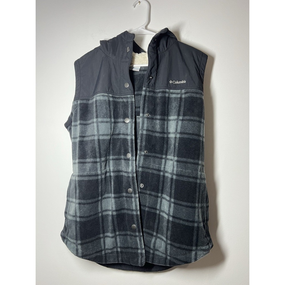 Columbia Women's Hooded Plaid Sherpa Lined Snap Vest Gray/Black Sz L w/Pockets